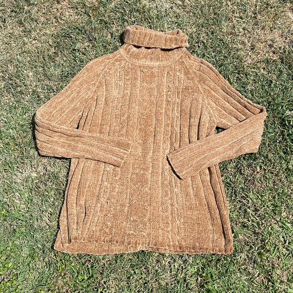 Vintage acrylic soft turtleneck sweater - Picture 15 of 15